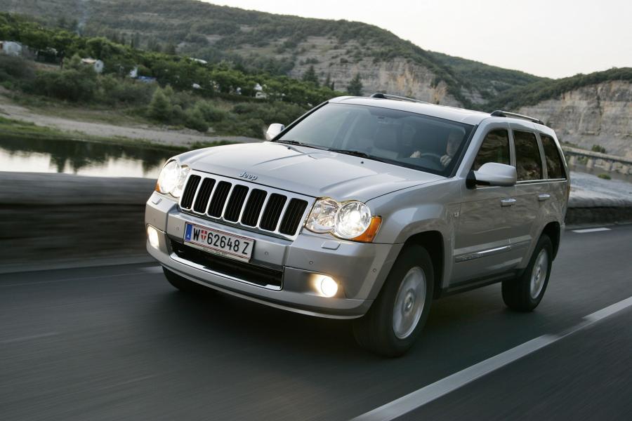  Jeep Grand Cherokee 2008 года  (фото 24 из 48)